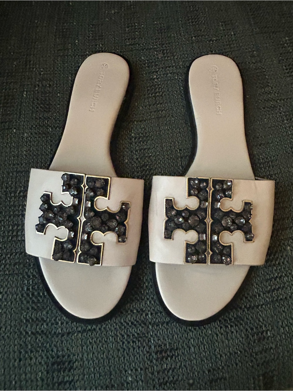 Tory Burch Ines embellished slides 9 white/black sandals